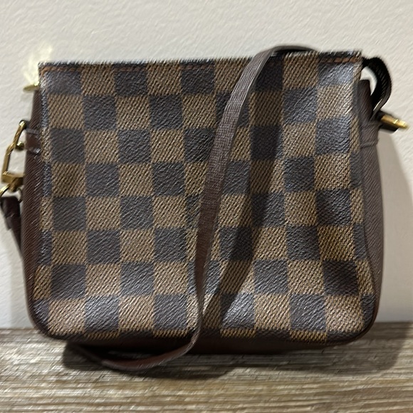 Louis Vuitton Damier Ebene Trousse - Picture 2 of 7